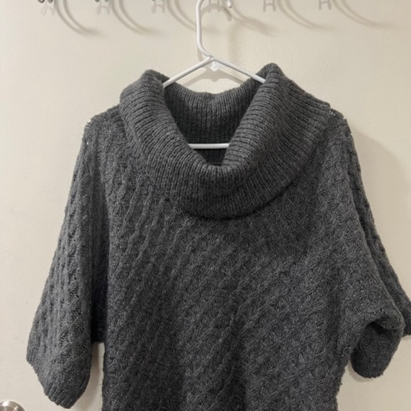 Old Navy Womens Gray Mohair Wool Blend Cowl Neck Tunic Knit Sweater Sz Medium - Picture 3 of 11
